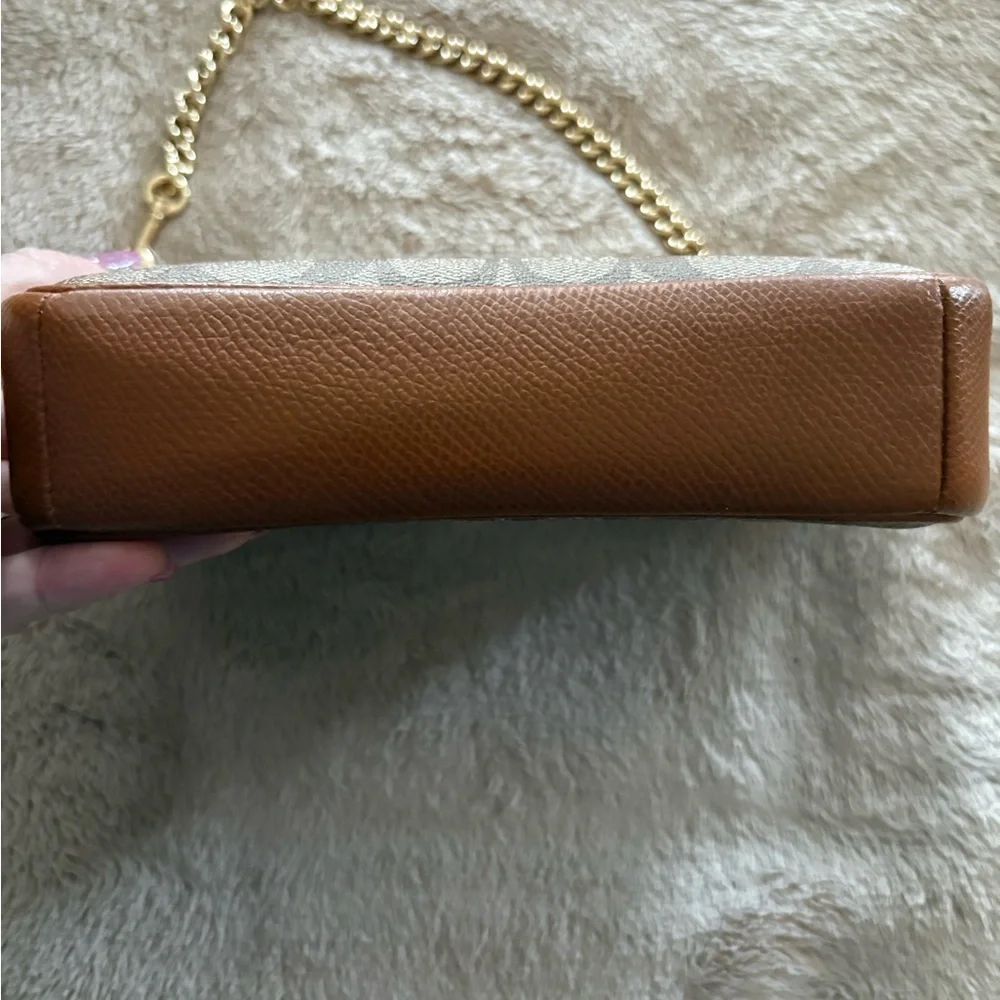 Coach Tan and Gold Shoulder Bag-used once. Like New. - Picture 3 of 8